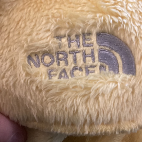 The North Face bright yellow scarf unisex - Picture 2 of 6